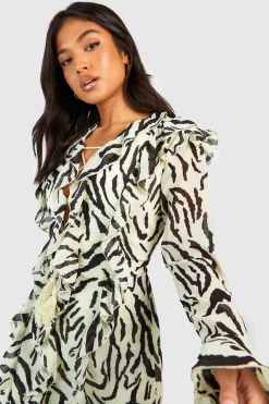 boohoo Petite Robe Mini Boho à Volants Zébrée<Femme Robes Patineuses|Robes Bohème