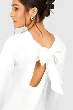 Petite Robe Mini à Dos Ouvert avec Détail de Nœud