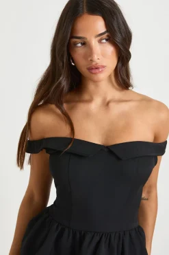 Petite robe mini à encolure en cœur rabattable et effet boule bouffante