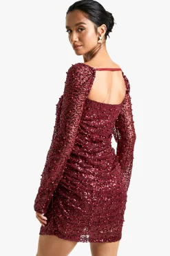 Petite Robe Mini à Sequins avec Col Carré et Perles