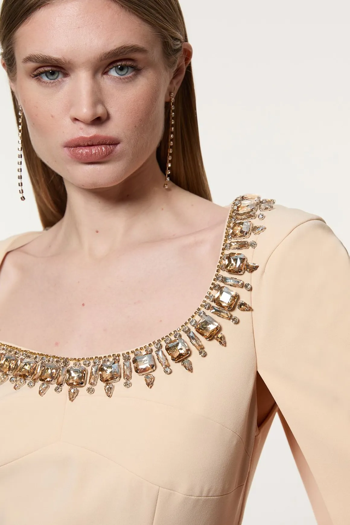 Petite Robe Mini Tissée en Crêpe de Viscose ornée de cristaux