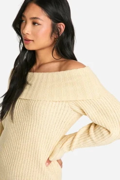 Petite robe pull mini en côtes larges à décolleté Bardot