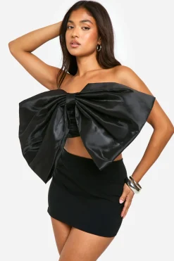 boohoo Petite Satin Bow Crop Top<Femme Satin Et Dentelle|Tops