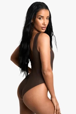 Petite Swimwear Essentials Maillot de bain à encolure carrée
