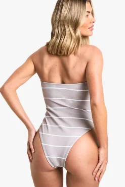 boohoo Petite Swimwear Essentials Maillot de bain bandeau à rayures<Femme Maillots De Bain|Tenues De Plage