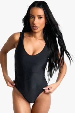 boohoo Petite Swimwear Essentials Maillot de bain ruché<Femme Maillots De Bain|Tenues De Plage