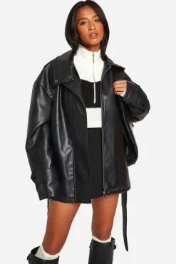 boohoo Petite trench-coat en synthétique ceinturé<Femme Manteaux Et Vestes D’Automne|Vestes & Manteaux