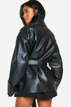 boohoo Petite trench-coat en synthétique ceinturé<Femme Manteaux Et Vestes D’Automne|Vestes & Manteaux