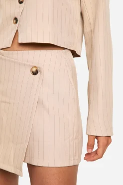 boohoo Pinstripe Wrap Front Tailored Skort<Femme Shorts