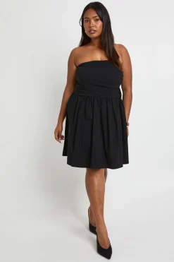 boohoo Plus bandeau à nœud dans le dos, style skater<Femme Robes Patineuses|Robes À Manches Longues