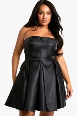 boohoo Plus Bandeau Robe Skater plissée grande taille<Femme Robes Patineuses|Robes