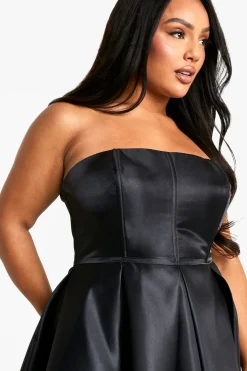 boohoo Plus Bandeau Robe Skater plissée grande taille<Femme Robes Patineuses|Robes