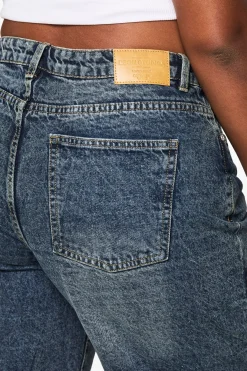 Plus Basics Jeans Boyfriend avec déchirure au genou