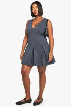 Plus Bengaline, mini-robe jupe plissée plongeante