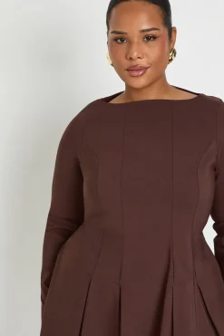 Plus Bengaline robe patineuse à manches longues plissée