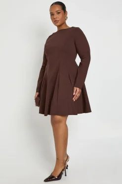 Plus Bengaline robe patineuse à manches longues plissée