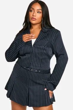 Plus Blazer court pour grande taille à rayures fines et détail corset