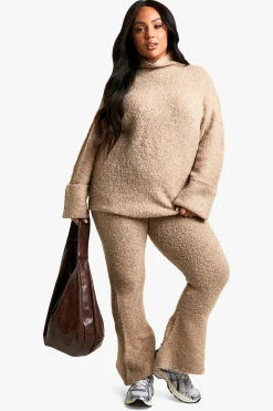 Plus Borg Ensemble coordonné – Pull en maille à col montant avec détails de manchette et pantalon évasé
