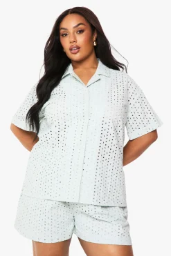 Plus Broderie Flippy Short