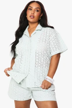 Plus Broderie Flippy Short