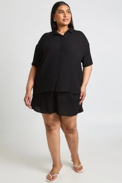 boohoo PLUS CHEMISE À MANCHES COURTES LÉGÈRE ET SHORT COORDONNÉ<Femme Ensembles