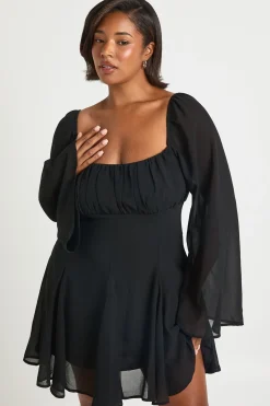 boohoo Plus Chiffon Godet Patineuse<Femme Robes Patineuses|Robes À Manches Longues