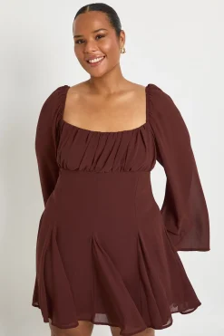 boohoo Plus Chiffon Godet Skater<Femme Robes Patineuses|Robes À Manches Longues