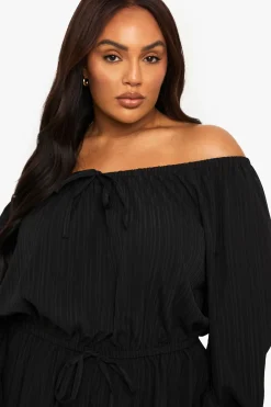 boohoo Plus Combinaison courte en étamine texturée à épaules dénudées<Femme Combinaisons Et Combishorts
