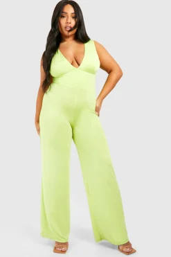 Plus Combinaison grande taille en tissu fluide avec décolleté plongeant et jambes larges