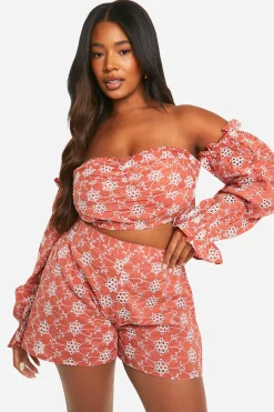 Plus Crop Top en Broderie à Épaules Dénudées
