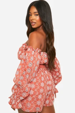 Plus Crop Top en Broderie à Épaules Dénudées