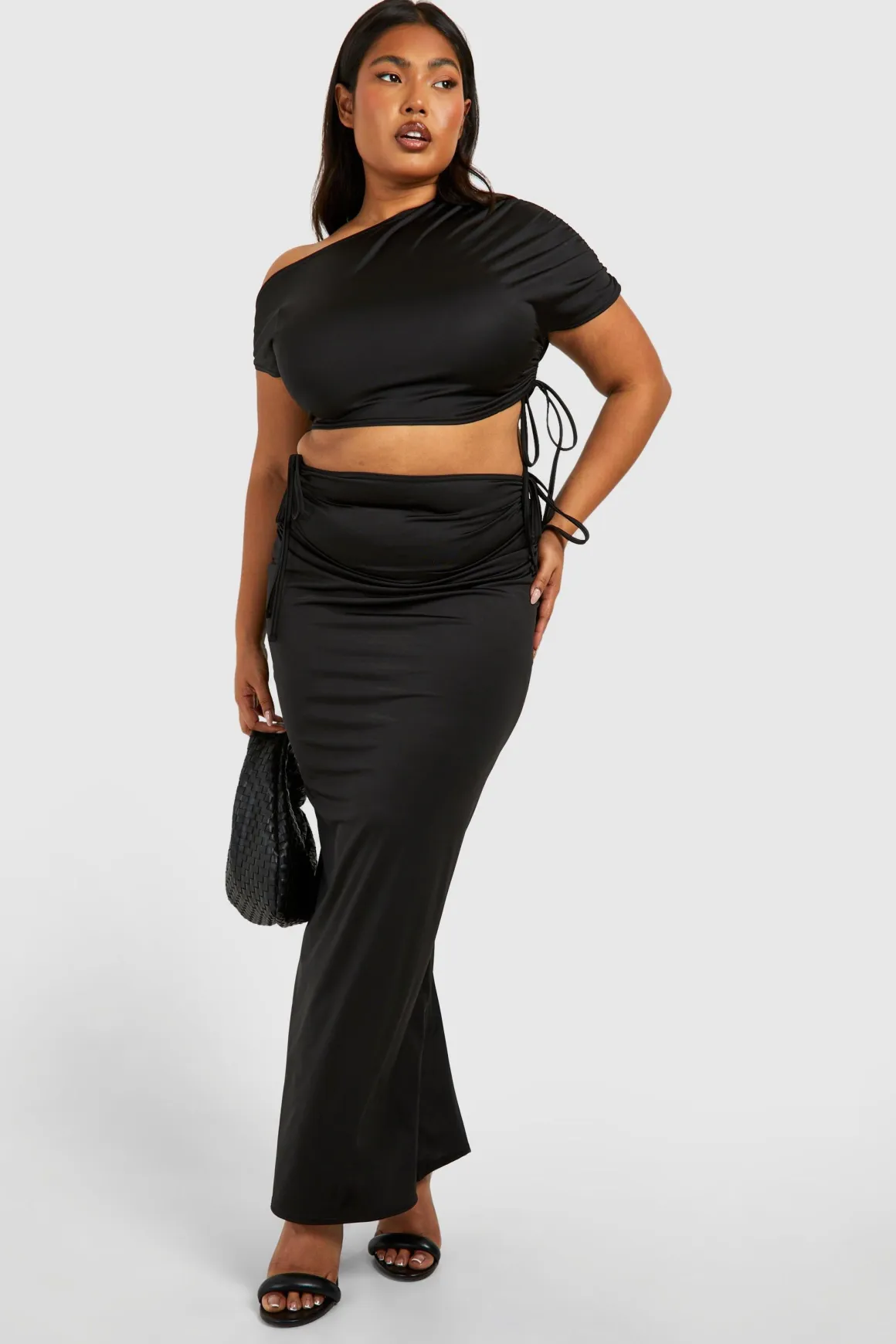 Plus Crop Top Grande Taille à Épaule Drapée Ruched et Jupe Maxi