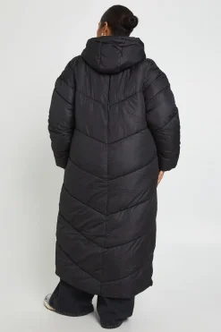 Plus doudoune maxi à capuche avec détail matelassé