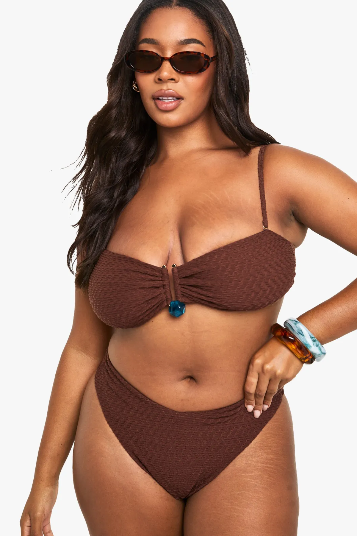 boohoo Plus Haut Bandeau Grande Taille en Tissu Froissé avec Ornement en Gemmes<Femme Looks Chocolat|Tenues De Plage