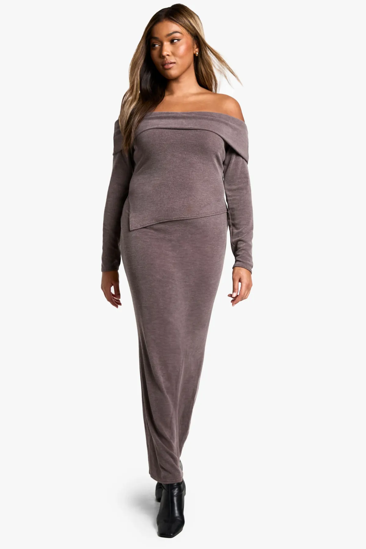 boohoo Plus Haut décolleté décalé à côtes bicolores Plus & Jupe Maxi Coordonnée<Femme Looks Chocolat|Ensembles