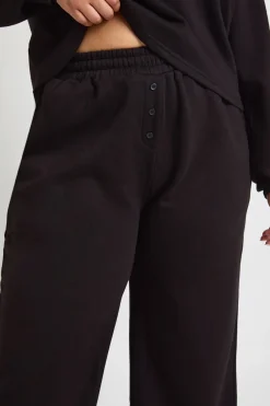 boohoo Plus Joggers à jambes larges boutonnés<Femme Pantalons|Joggings