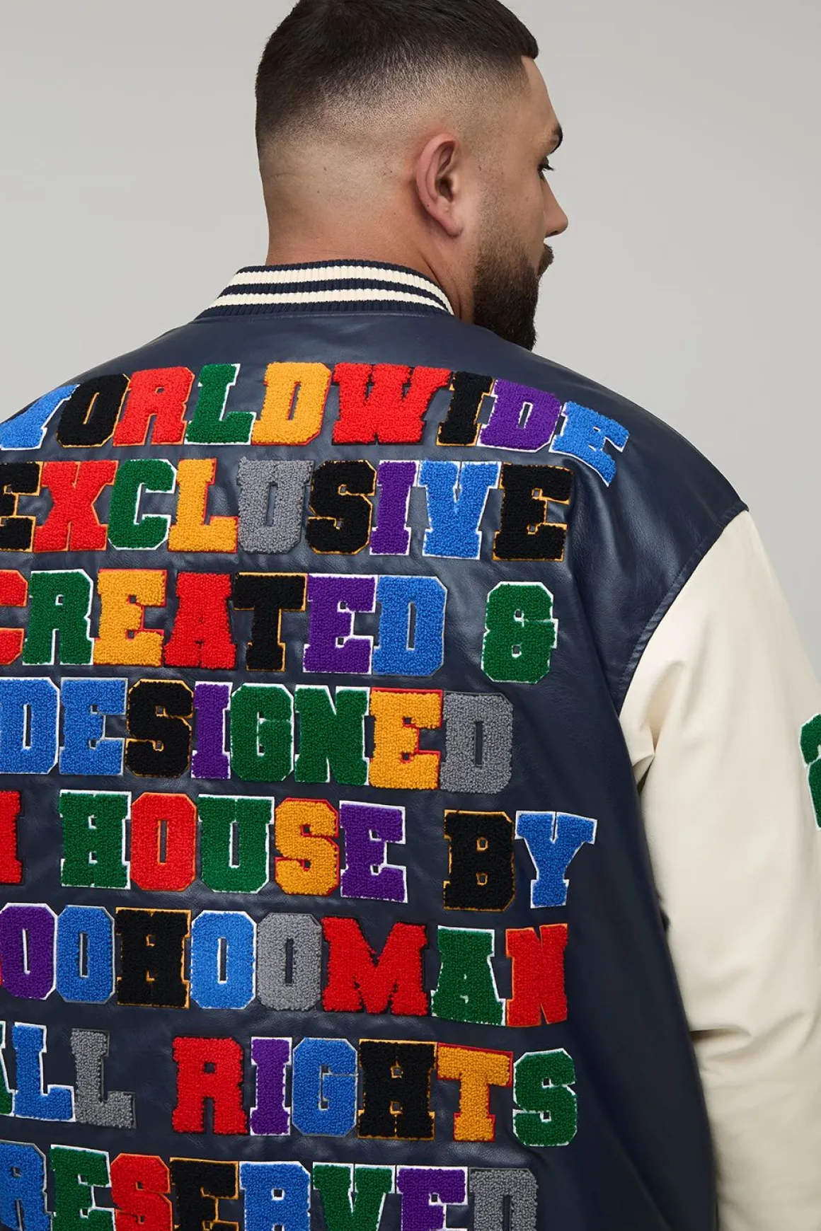Plus Oversized Fit Badge Applique synthétique Varsity Bomber Jacket
