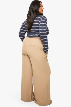 boohoo Plus Pantalon Grande Taille en Velours Côtelé à Dos Élastiqué et Jambes Larges<Femme Pantalons