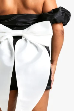 Plus Playsuit en taffetas avec nœud au dos