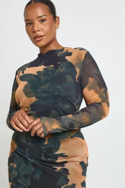 Plus Printed Mesh Low Back Maxi Dress