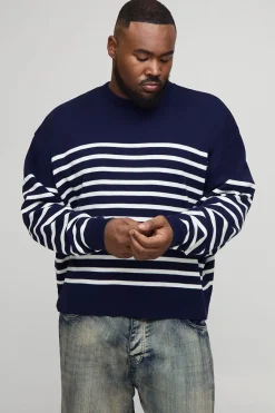 Plus Pull-over à col rond oversize à rayures tricotées