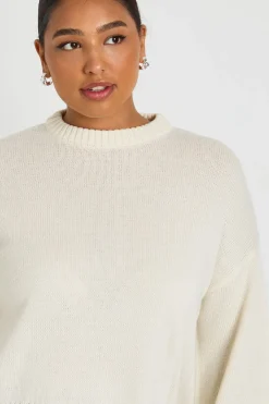 Plus Pull tricoté à col rond Plus