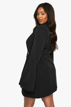 boohoo Plus Robe Blazer Cintrée avec Ceinture Nouée et Détail Boucle<Femme Tailleurs|Robes À Manches Longues