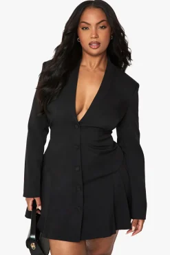boohoo Plus robe blazer patineuse plissée sur mesure<Femme Tailleurs|Robes À Manches Longues
