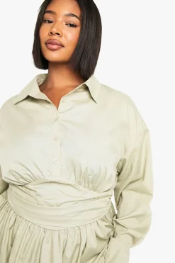 Plus robe chemise patineuse avec détail à la taille froncée