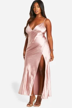 Plus Robe Maxi Bridesmaid en Satin à Bretelles