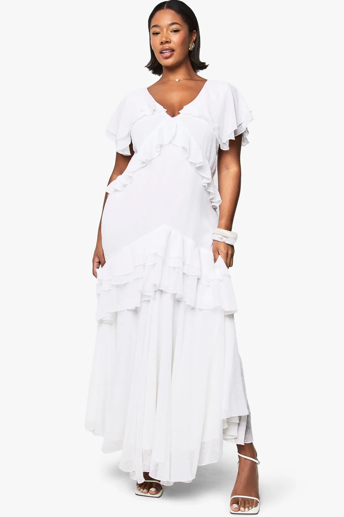 boohoo Plus robe maxi grande taille Dobby en chiffon avec détails à volants<Femme Toutes Les Robes|Robes Longues