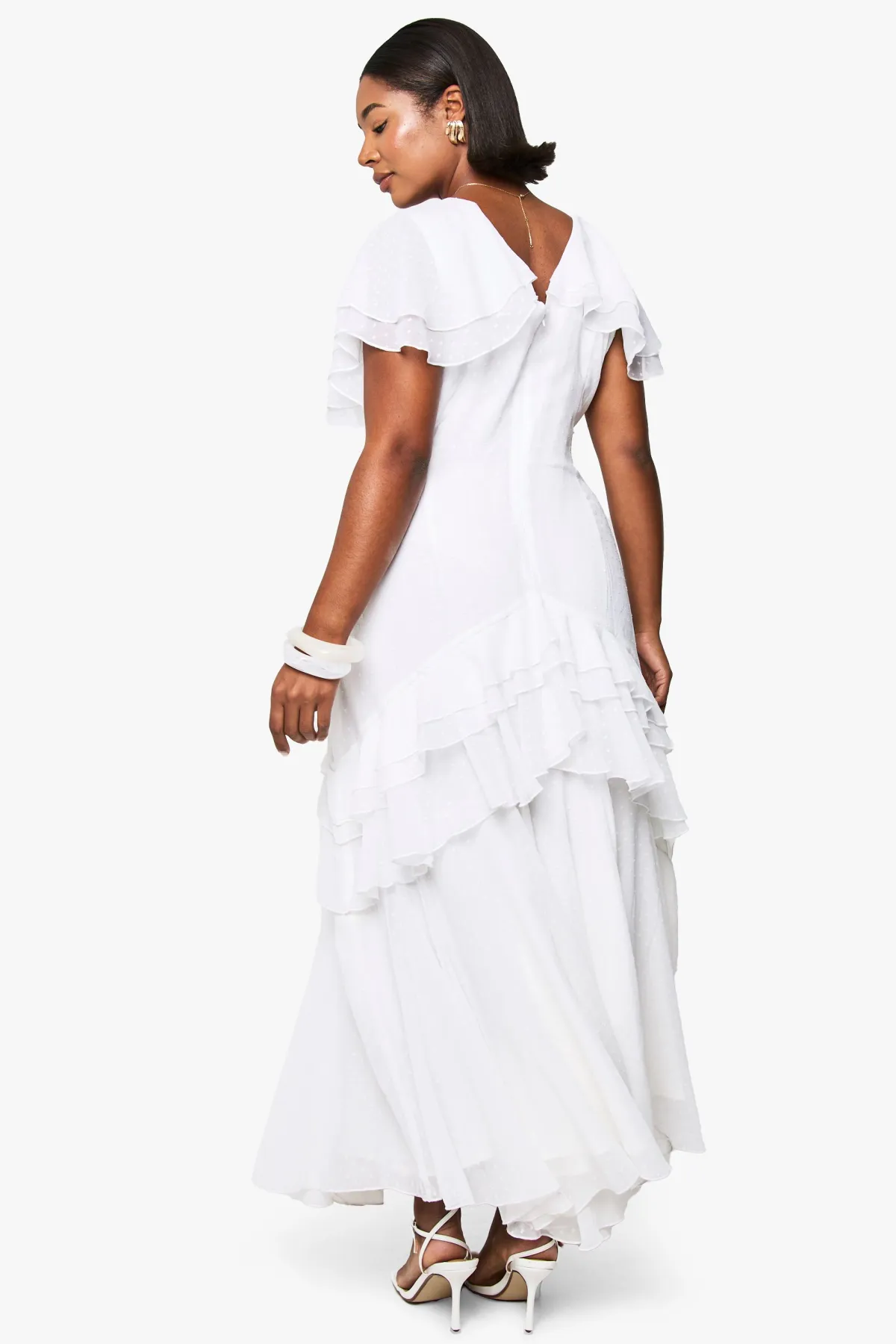 boohoo Plus robe maxi grande taille Dobby en chiffon avec détails à volants<Femme Toutes Les Robes|Robes Longues
