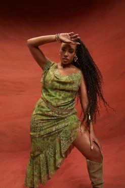 Plus Robe Maxi Grande Taille à imprimé synthétique et volants