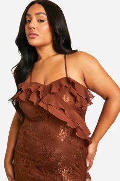 boohoo Plus Robe Midaxi Asymétrique en Dentelle à Volants<Femme Looks Chocolat|Satin Et Dentelle